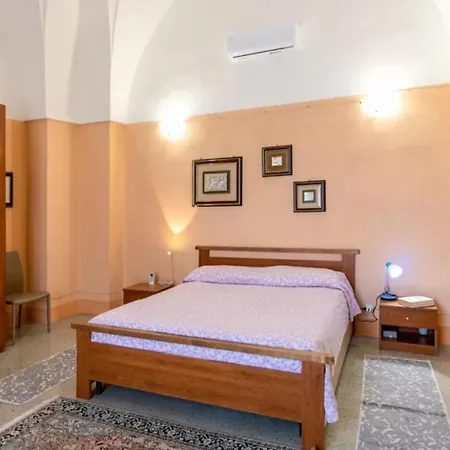 Dimora Enea Con Idromassaggio -salento Reservation